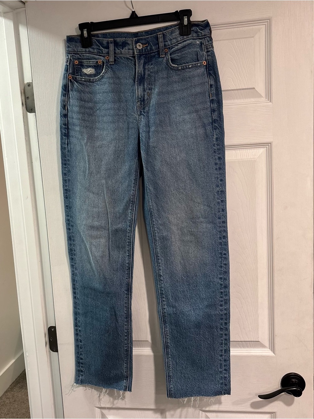 American Eagle Super High-Rise Ankle Straight Leg Jeans